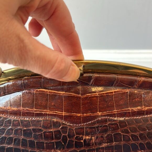 Vintage Ideal Leather Crocodile Bag Brown Embossed Brass Clasp - Picture 7 of 13